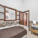 Paisa House *